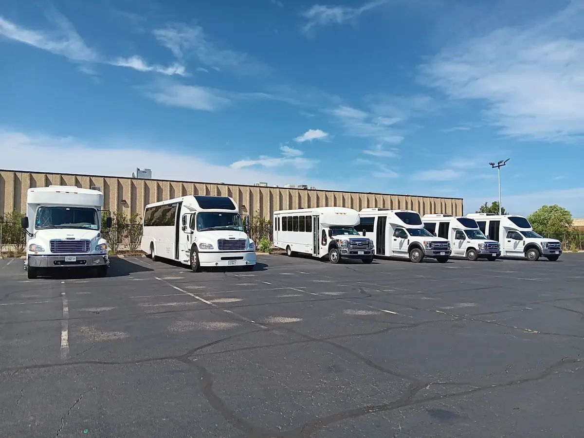 Motor Coach luxury vehicle for hire — Royal Carriage Limousine Chicago